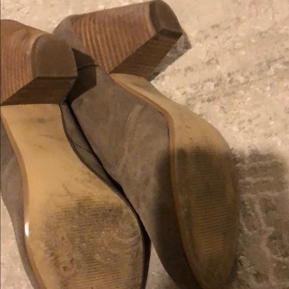 Tan booties - Picture 4 of 4